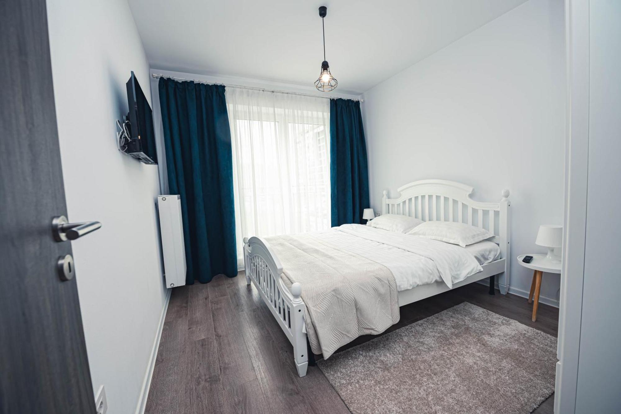 White Mood Apartment 2 Брашов Екстериор снимка