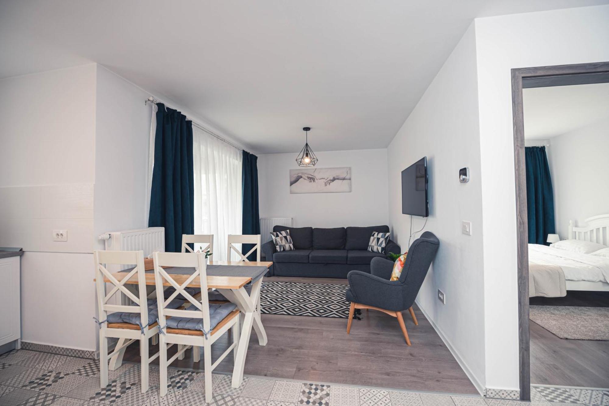 White Mood Apartment 2 Брашов Екстериор снимка