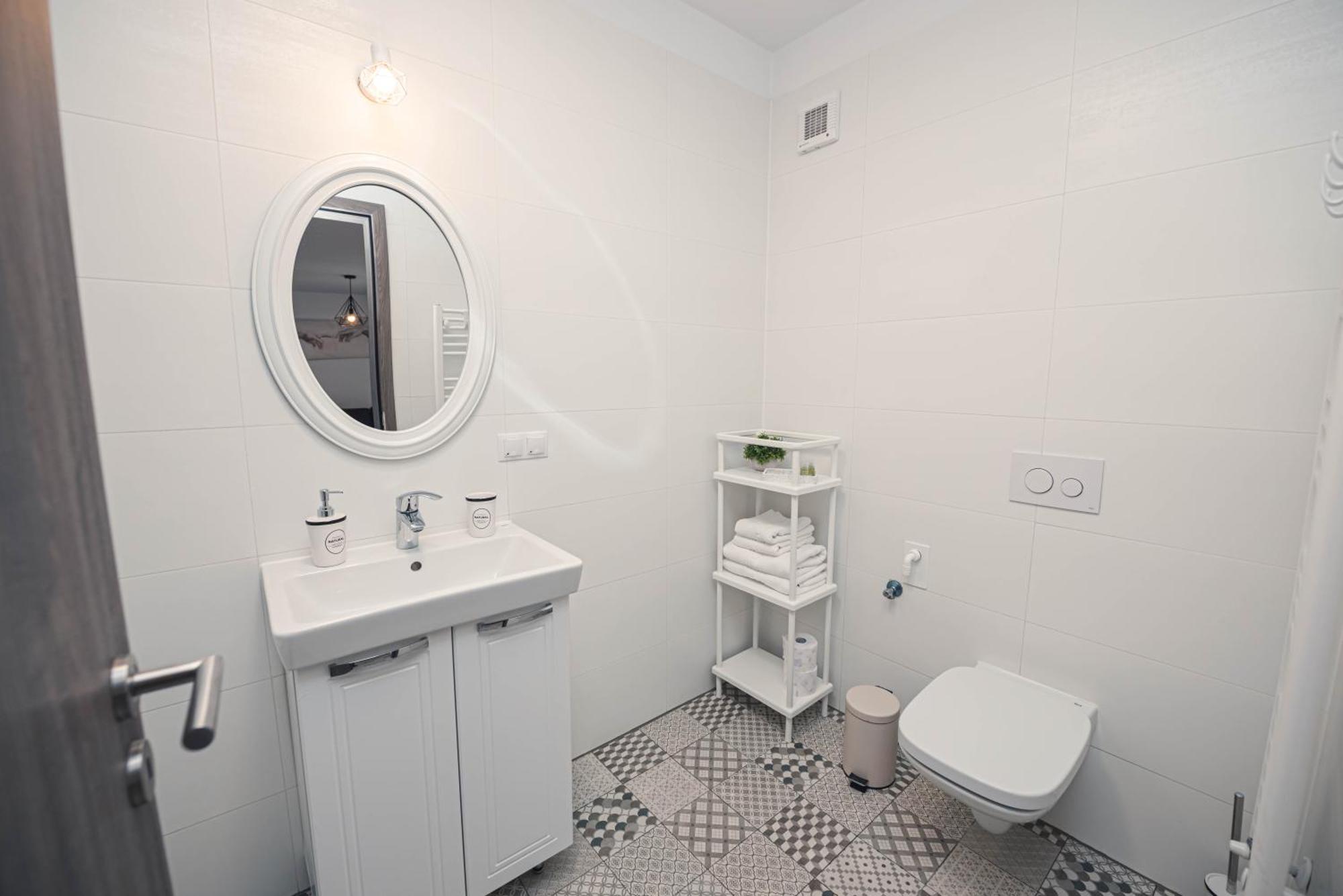 White Mood Apartment 2 Брашов Екстериор снимка